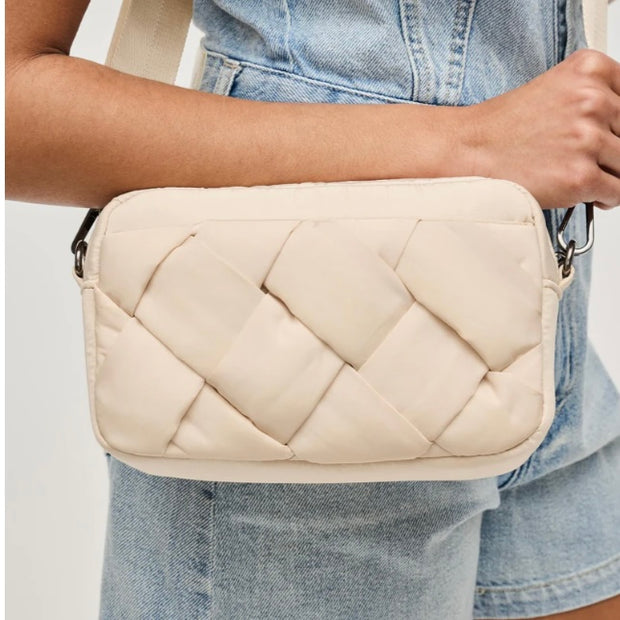 Inspiration Braided Woven Crossbody / cream