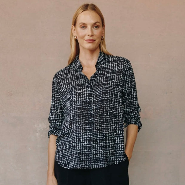 Bella Dahl Clean Front Hipster Shirt