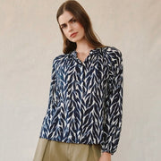 Bella Dahl Long Sleeve Raglan Shirt/ Navy Leaves