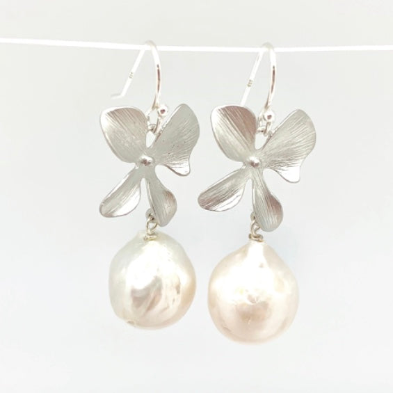 Silver  Earring w/Baroque Pearl